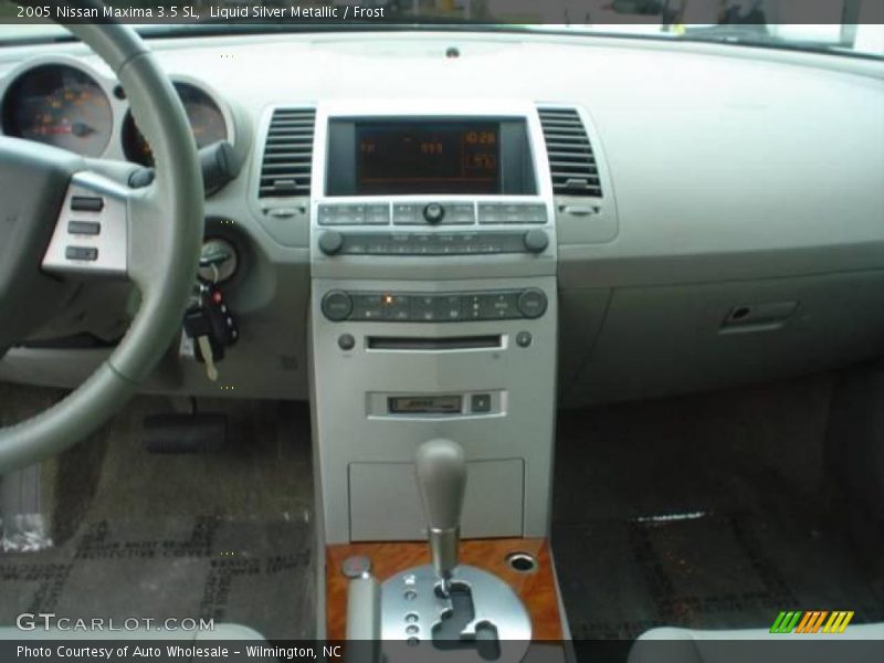 Liquid Silver Metallic / Frost 2005 Nissan Maxima 3.5 SL
