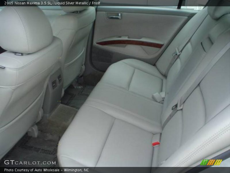 Liquid Silver Metallic / Frost 2005 Nissan Maxima 3.5 SL