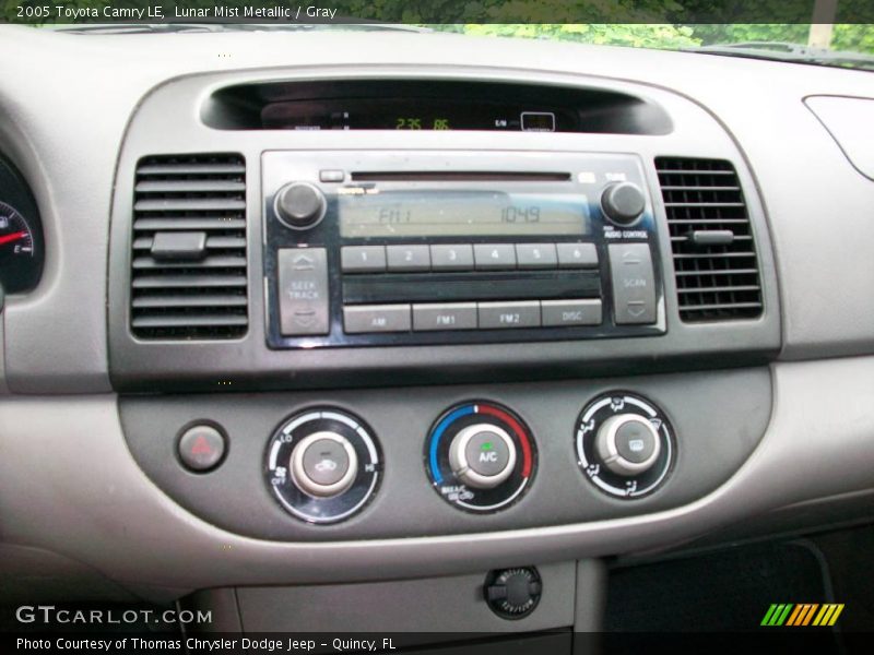 Lunar Mist Metallic / Gray 2005 Toyota Camry LE