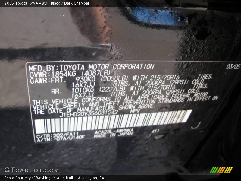 Black / Dark Charcoal 2005 Toyota RAV4 4WD