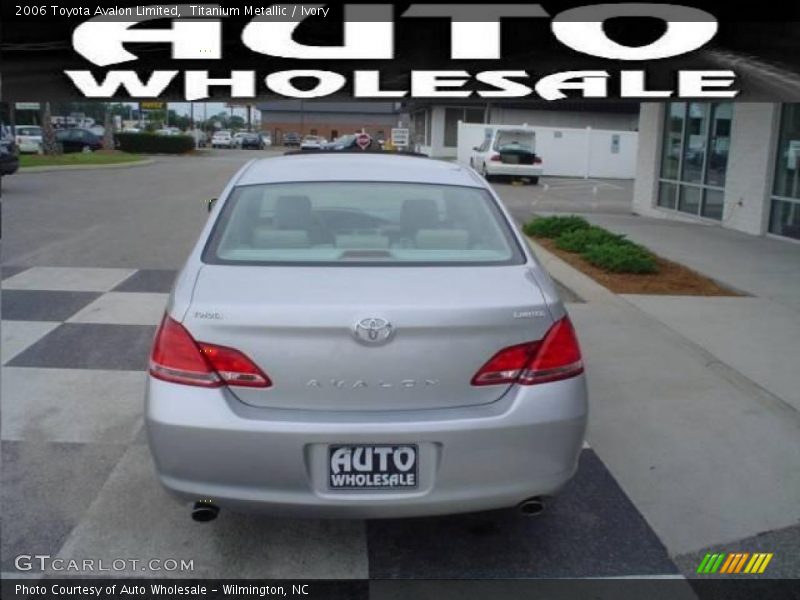 Titanium Metallic / Ivory 2006 Toyota Avalon Limited