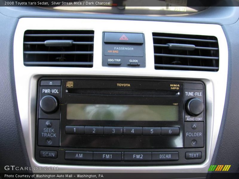 Silver Streak Mica / Dark Charcoal 2008 Toyota Yaris Sedan