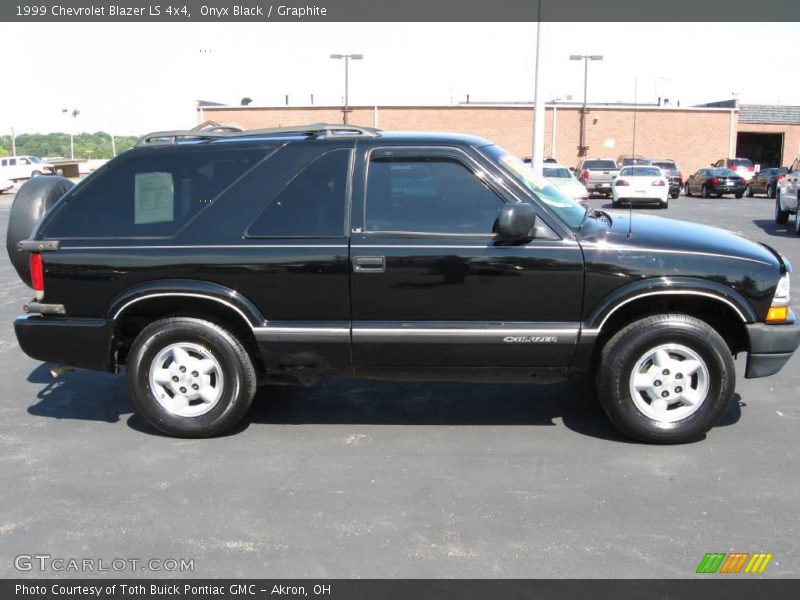 Onyx Black / Graphite 1999 Chevrolet Blazer LS 4x4