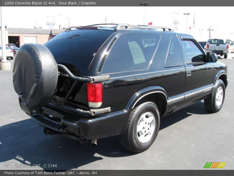 Onyx Black / Graphite 1999 Chevrolet Blazer LS 4x4