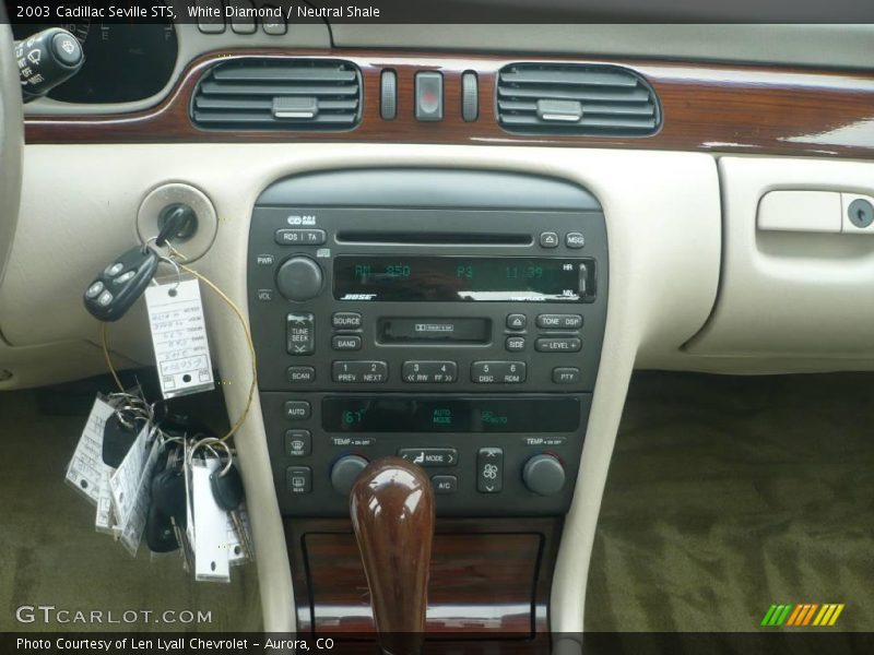 White Diamond / Neutral Shale 2003 Cadillac Seville STS