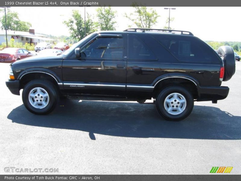 Onyx Black / Graphite 1999 Chevrolet Blazer LS 4x4