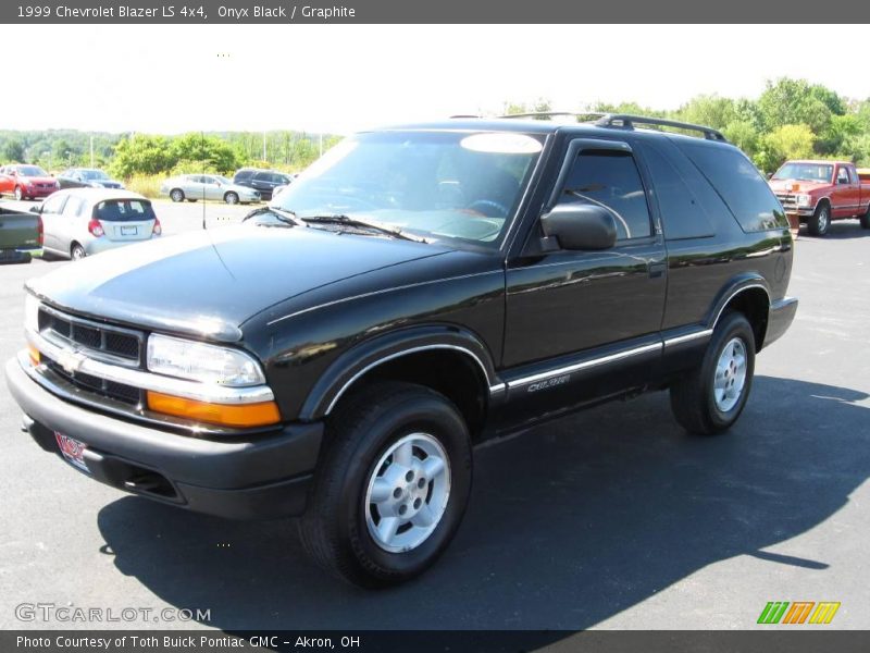 Onyx Black / Graphite 1999 Chevrolet Blazer LS 4x4