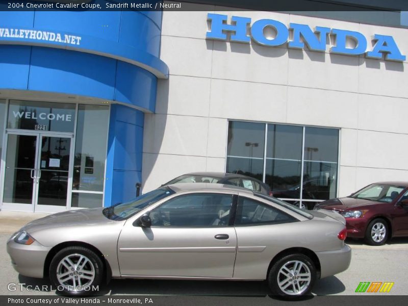 Sandrift Metallic / Neutral 2004 Chevrolet Cavalier Coupe