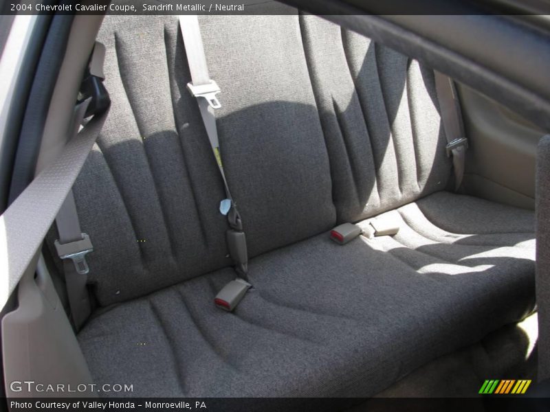 Sandrift Metallic / Neutral 2004 Chevrolet Cavalier Coupe