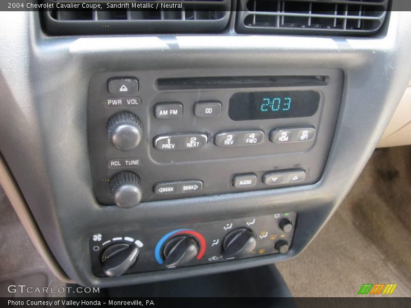 Sandrift Metallic / Neutral 2004 Chevrolet Cavalier Coupe