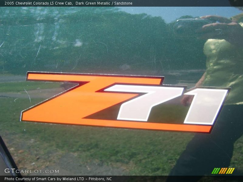 Dark Green Metallic / Sandstone 2005 Chevrolet Colorado LS Crew Cab
