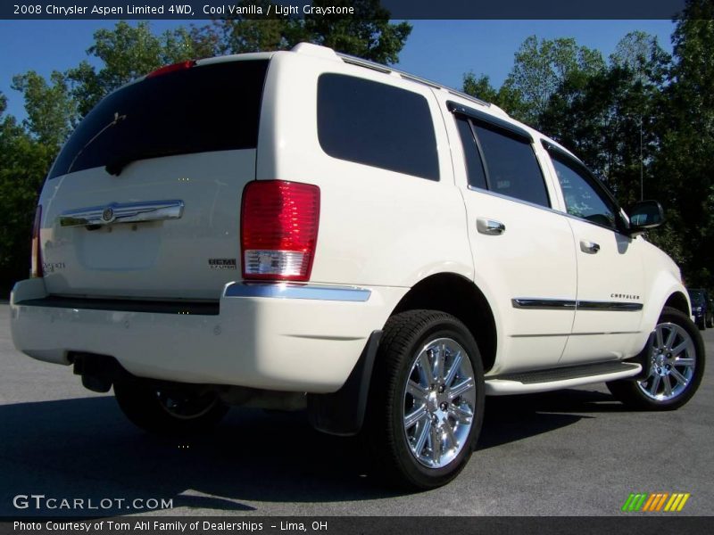Cool Vanilla / Light Graystone 2008 Chrysler Aspen Limited 4WD