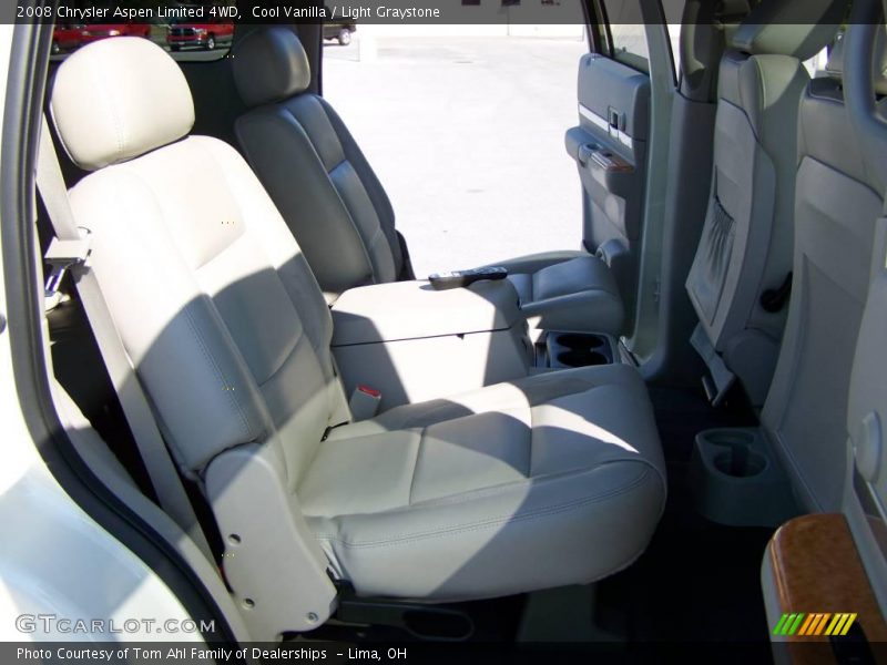 Cool Vanilla / Light Graystone 2008 Chrysler Aspen Limited 4WD