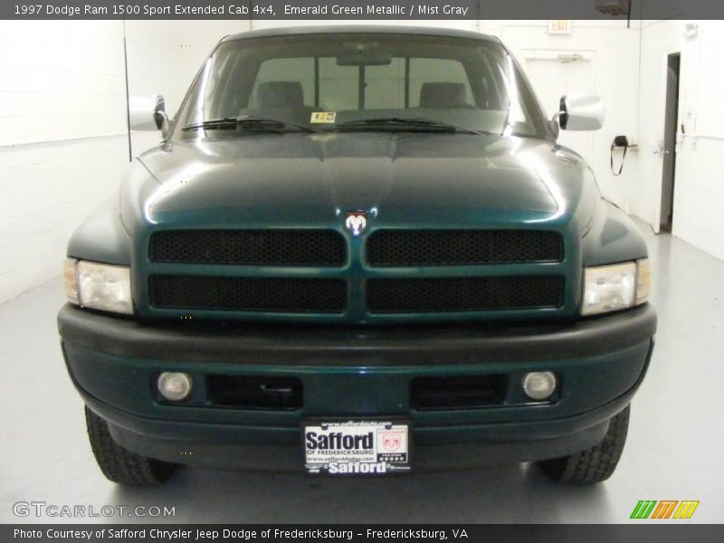 Emerald Green Metallic / Mist Gray 1997 Dodge Ram 1500 Sport Extended Cab 4x4