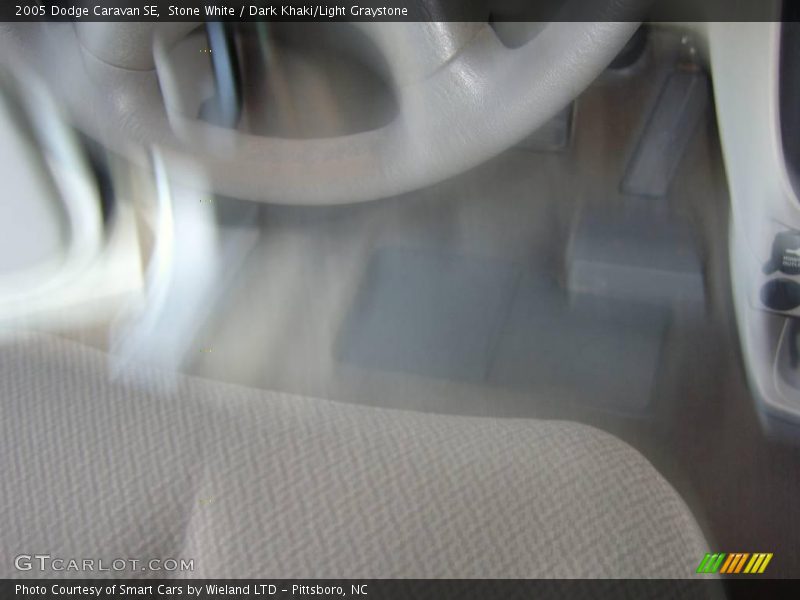 Stone White / Dark Khaki/Light Graystone 2005 Dodge Caravan SE