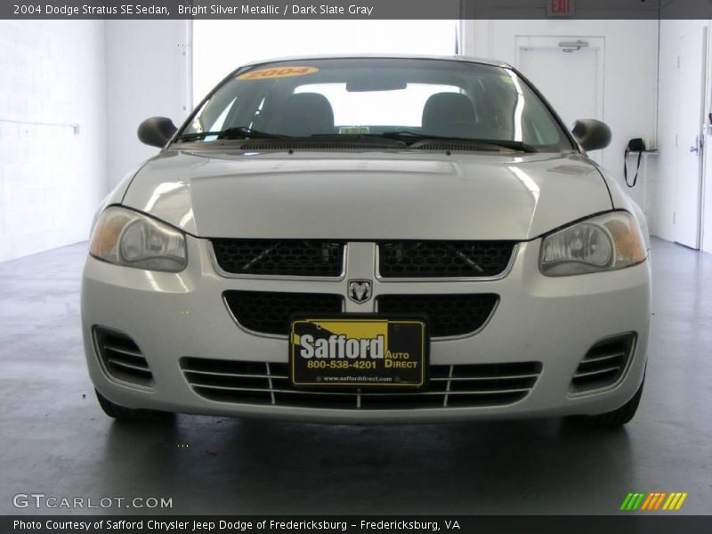 Bright Silver Metallic / Dark Slate Gray 2004 Dodge Stratus SE Sedan