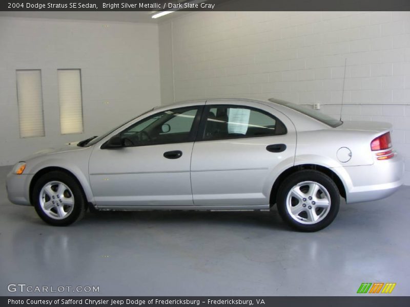 Bright Silver Metallic / Dark Slate Gray 2004 Dodge Stratus SE Sedan