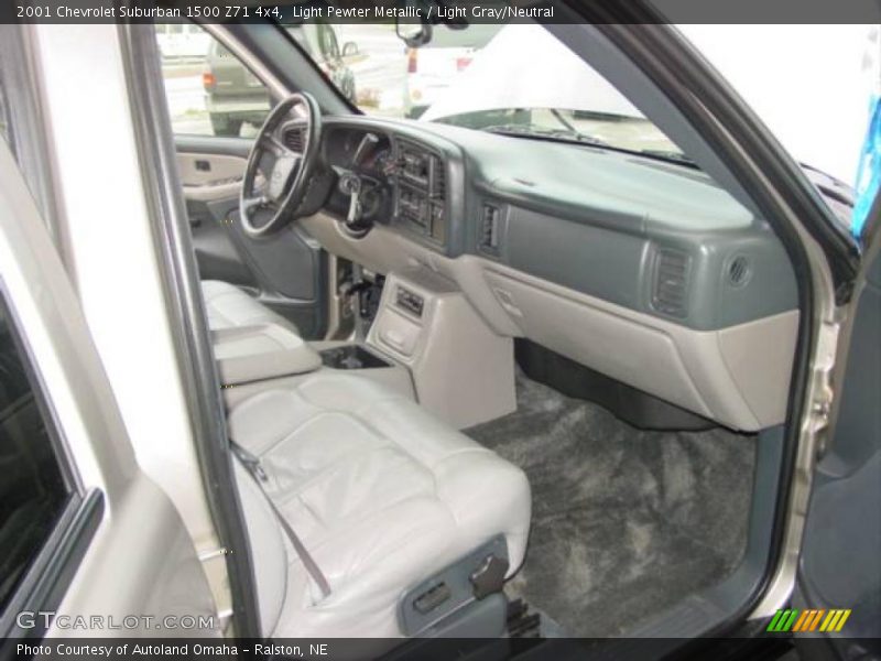 Light Pewter Metallic / Light Gray/Neutral 2001 Chevrolet Suburban 1500 Z71 4x4