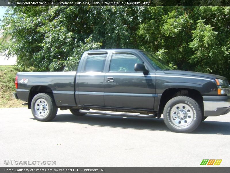 Dark Gray Metallic / Medium Gray 2004 Chevrolet Silverado 1500 Extended Cab 4x4