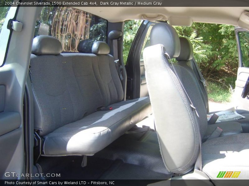 Dark Gray Metallic / Medium Gray 2004 Chevrolet Silverado 1500 Extended Cab 4x4