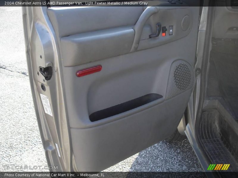 Light Pewter Metallic / Medium Gray 2004 Chevrolet Astro LS AWD Passenger Van