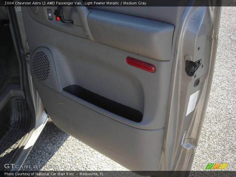 Light Pewter Metallic / Medium Gray 2004 Chevrolet Astro LS AWD Passenger Van
