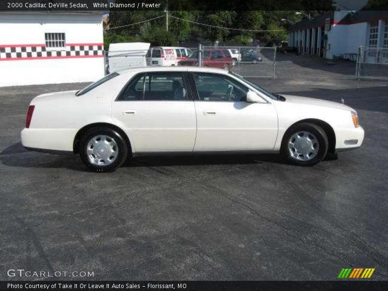 White Diamond / Pewter 2000 Cadillac DeVille Sedan