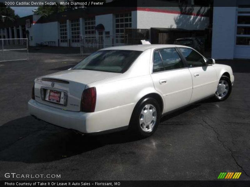 White Diamond / Pewter 2000 Cadillac DeVille Sedan