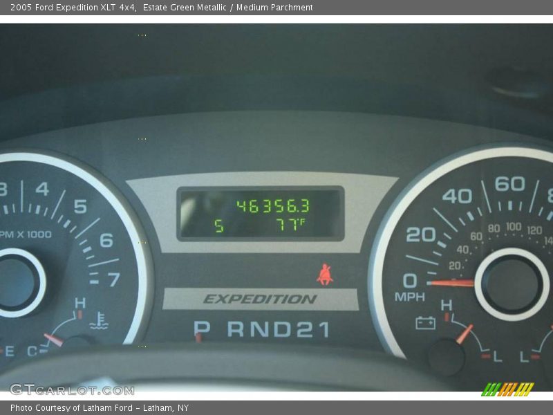 Estate Green Metallic / Medium Parchment 2005 Ford Expedition XLT 4x4