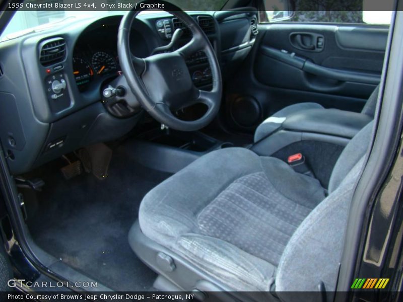 Onyx Black / Graphite 1999 Chevrolet Blazer LS 4x4