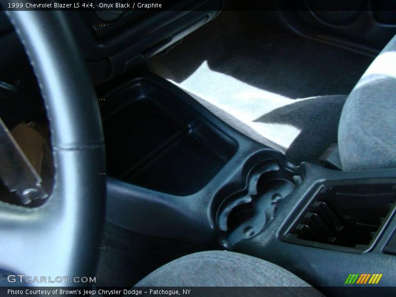 Onyx Black / Graphite 1999 Chevrolet Blazer LS 4x4