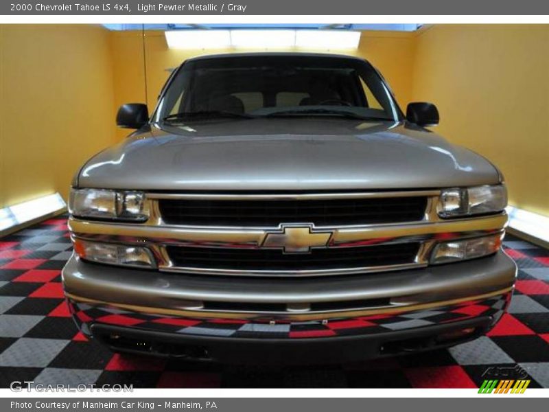Light Pewter Metallic / Gray 2000 Chevrolet Tahoe LS 4x4