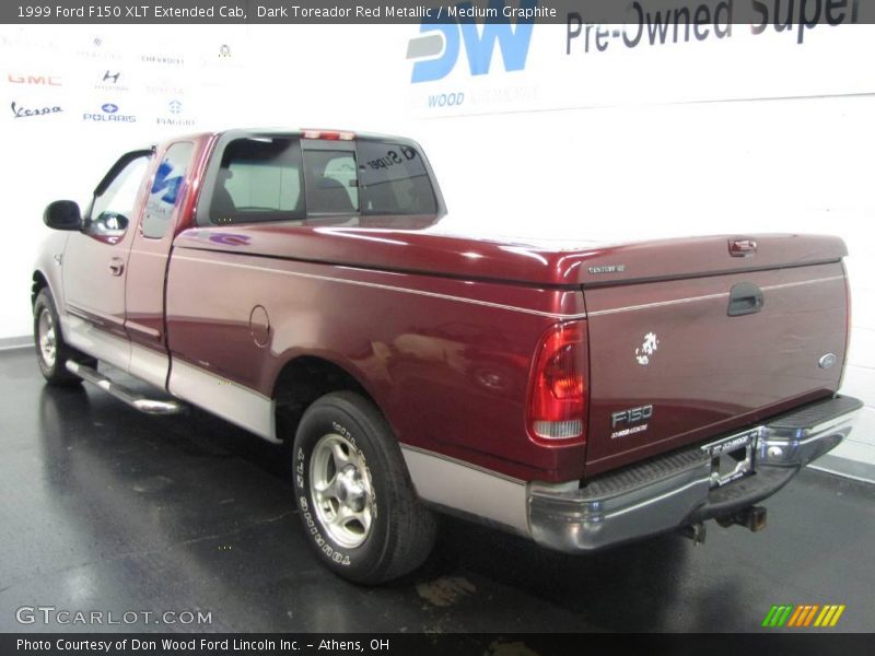 Dark Toreador Red Metallic / Medium Graphite 1999 Ford F150 XLT Extended Cab