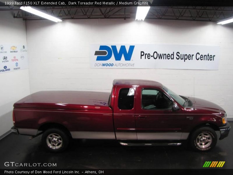 Dark Toreador Red Metallic / Medium Graphite 1999 Ford F150 XLT Extended Cab