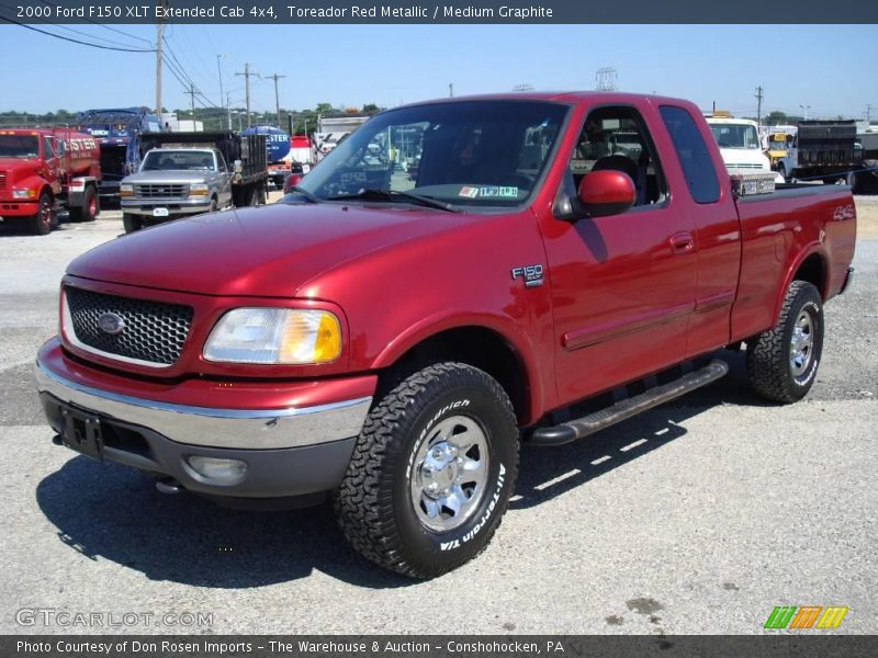 Front 3/4 View of 2000 F150 XLT Extended Cab 4x4