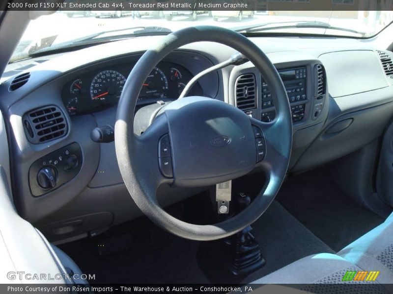 Toreador Red Metallic / Medium Graphite 2000 Ford F150 XLT Extended Cab 4x4