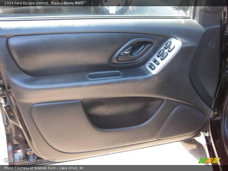 Black / Ebony Black 2004 Ford Escape Limited