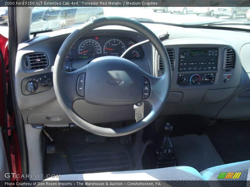 Toreador Red Metallic / Medium Graphite 2000 Ford F150 XLT Extended Cab 4x4
