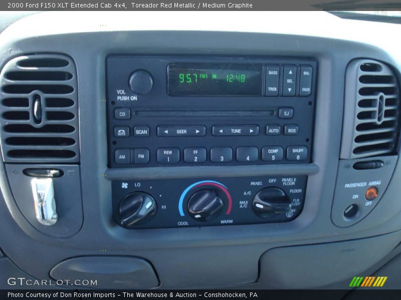 Toreador Red Metallic / Medium Graphite 2000 Ford F150 XLT Extended Cab 4x4