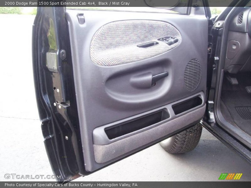 Black / Mist Gray 2000 Dodge Ram 1500 Sport Extended Cab 4x4