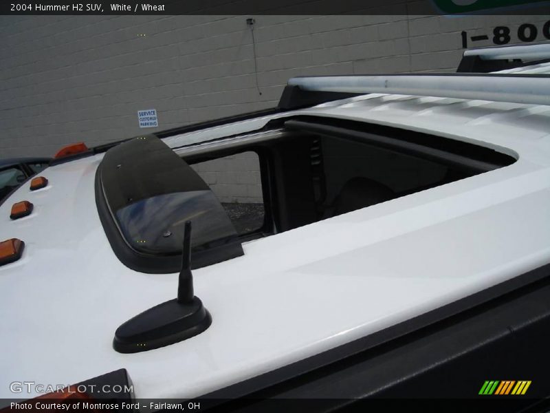 White / Wheat 2004 Hummer H2 SUV