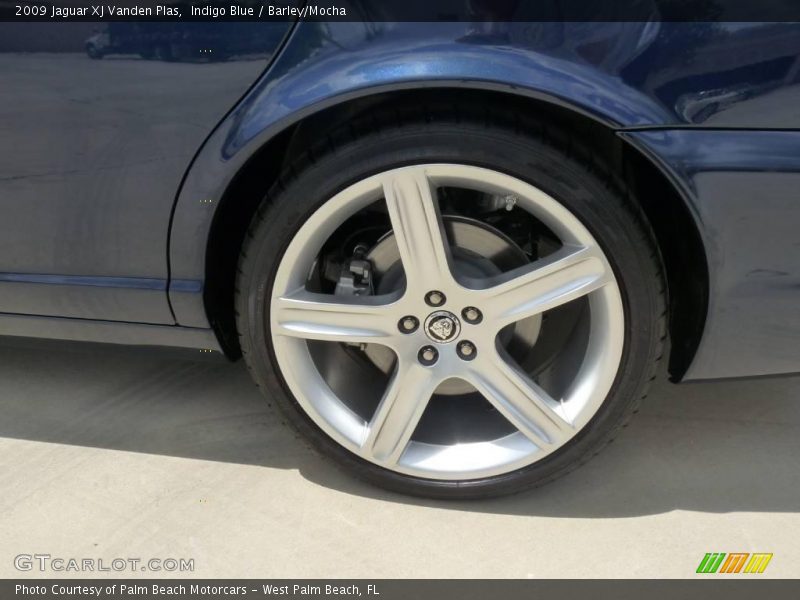 Indigo Blue / Barley/Mocha 2009 Jaguar XJ Vanden Plas
