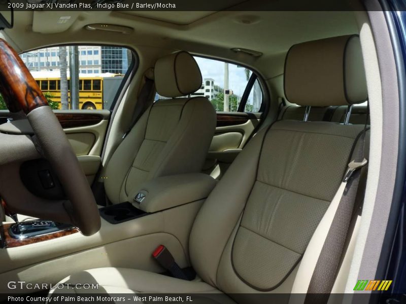 Indigo Blue / Barley/Mocha 2009 Jaguar XJ Vanden Plas