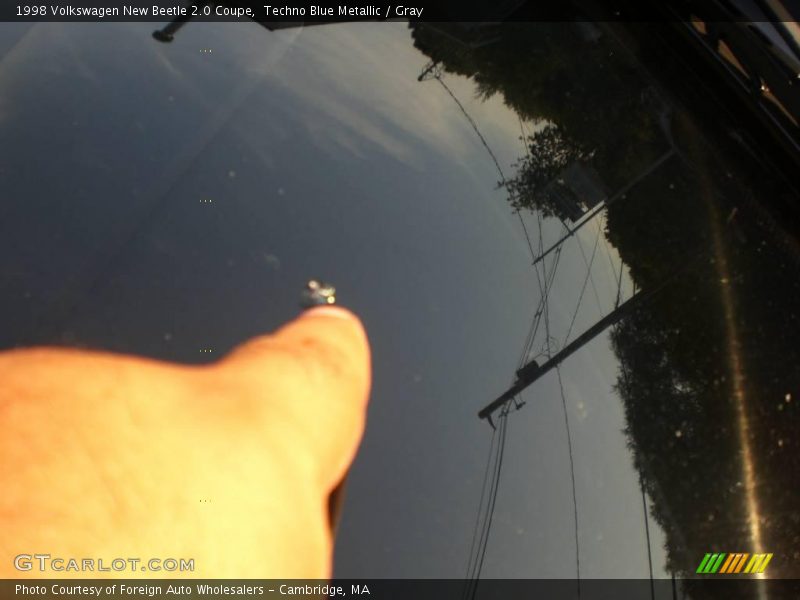Techno Blue Metallic / Gray 1998 Volkswagen New Beetle 2.0 Coupe
