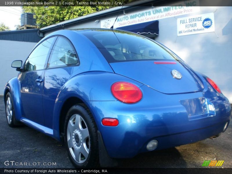 Techno Blue Metallic / Gray 1998 Volkswagen New Beetle 2.0 Coupe