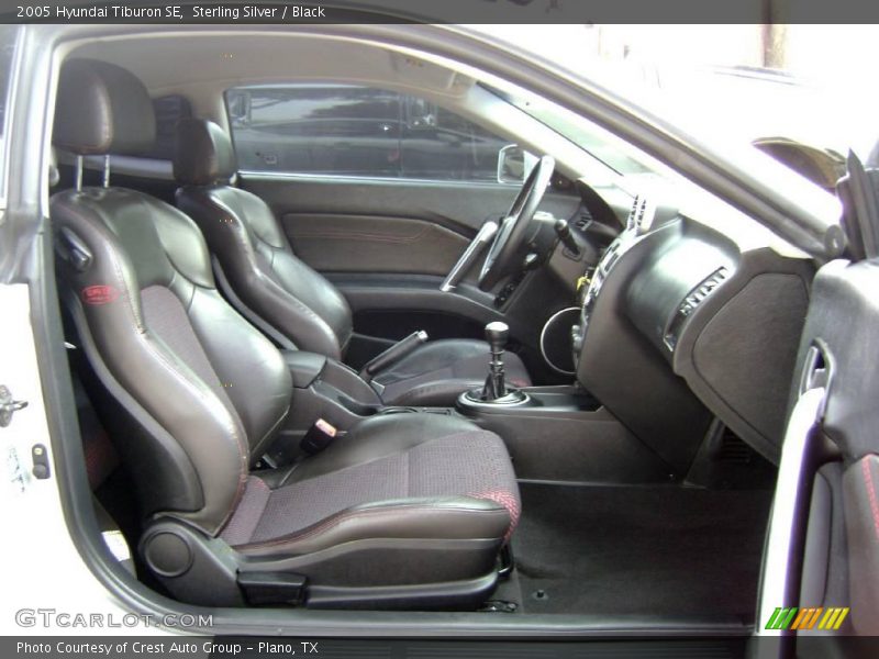 Sterling Silver / Black 2005 Hyundai Tiburon SE