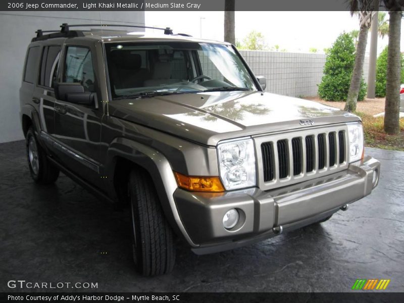Light Khaki Metallic / Medium Slate Gray 2006 Jeep Commander