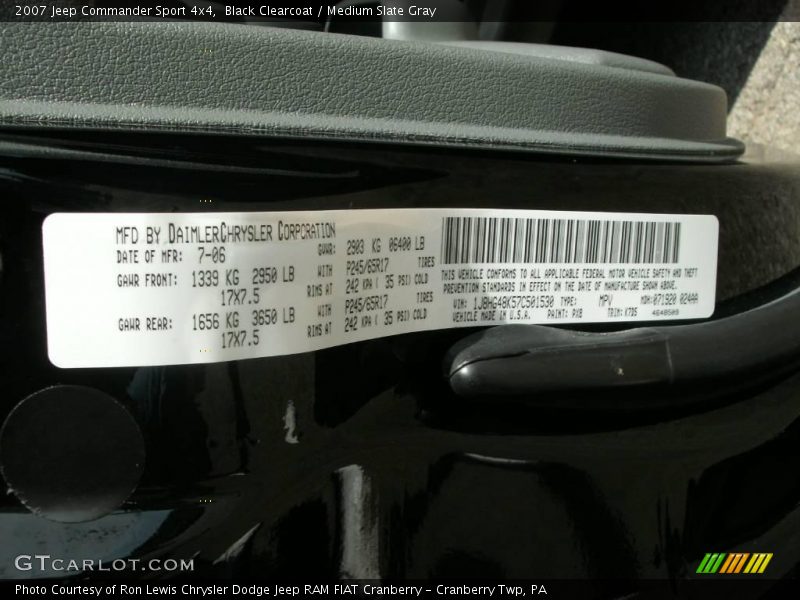 Black Clearcoat / Medium Slate Gray 2007 Jeep Commander Sport 4x4