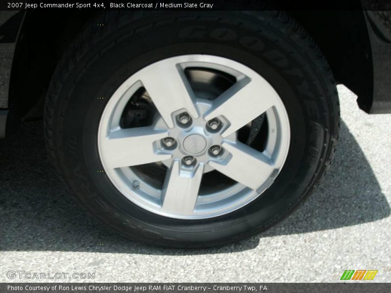 Black Clearcoat / Medium Slate Gray 2007 Jeep Commander Sport 4x4