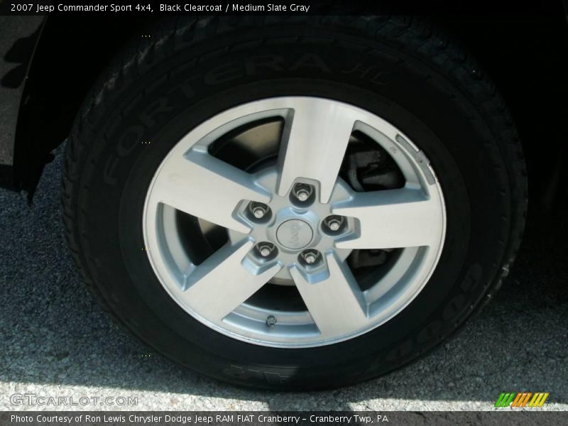 Black Clearcoat / Medium Slate Gray 2007 Jeep Commander Sport 4x4